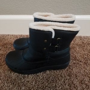 Womans Snow boots